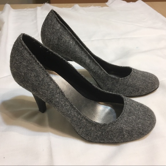Dexter Shoes - Dexter Black Gray Heels 6.5